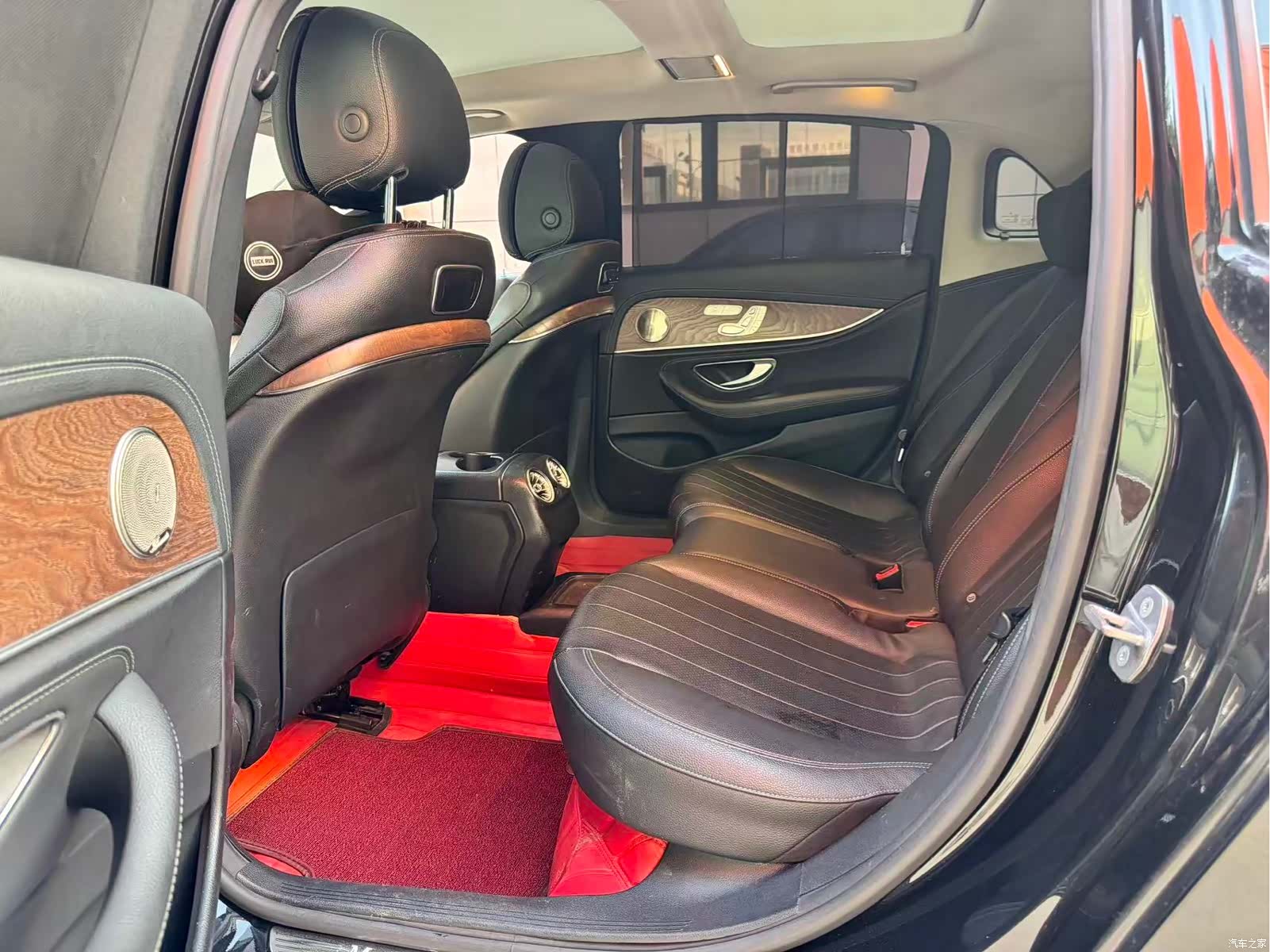 Mercedes-Benz E-Class, 2018 4