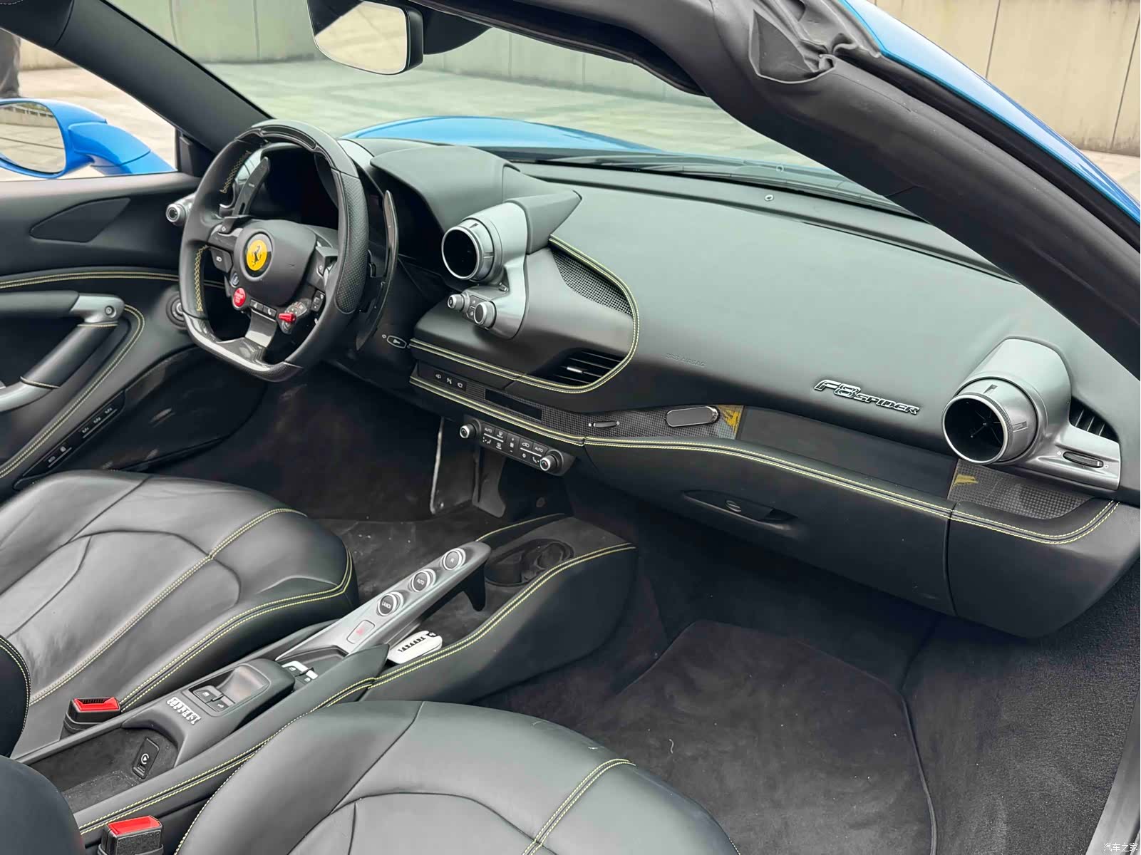 Ferrari F8, 2021 12