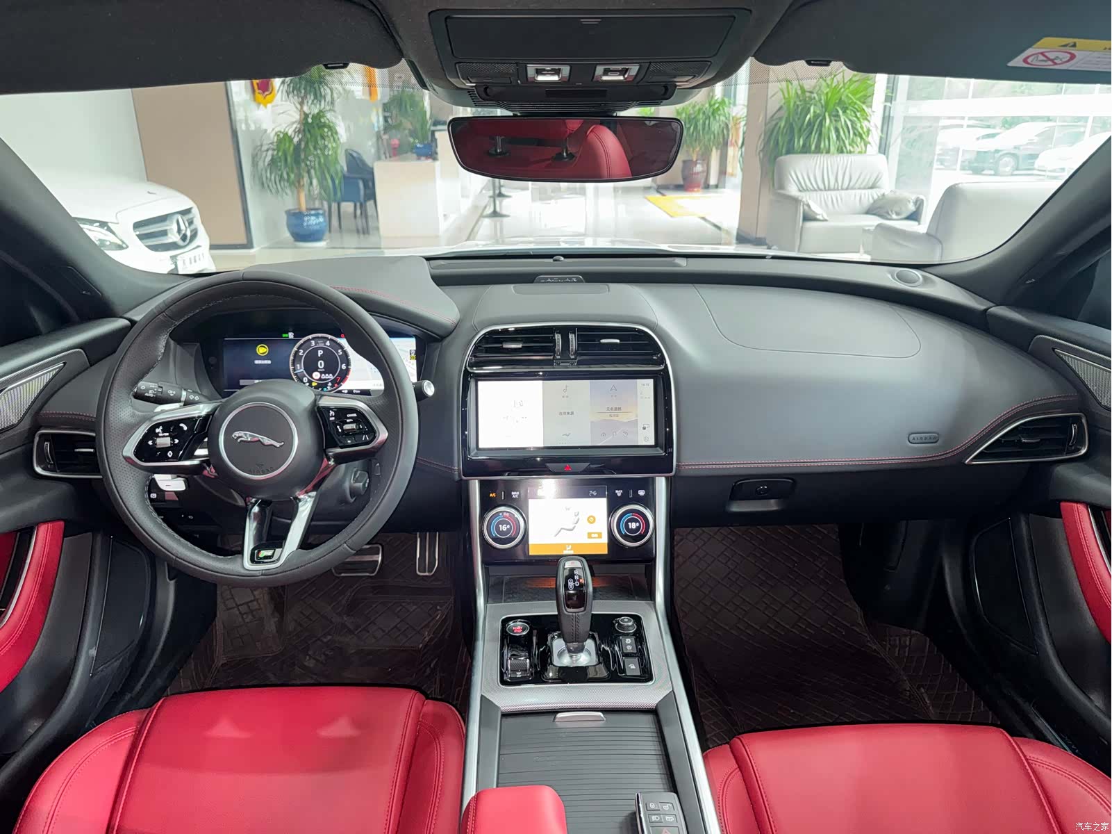 Land Rover XEL, 2024 18