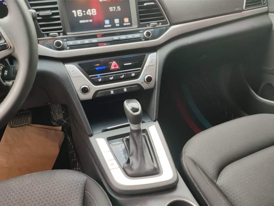 Hyundai Lead