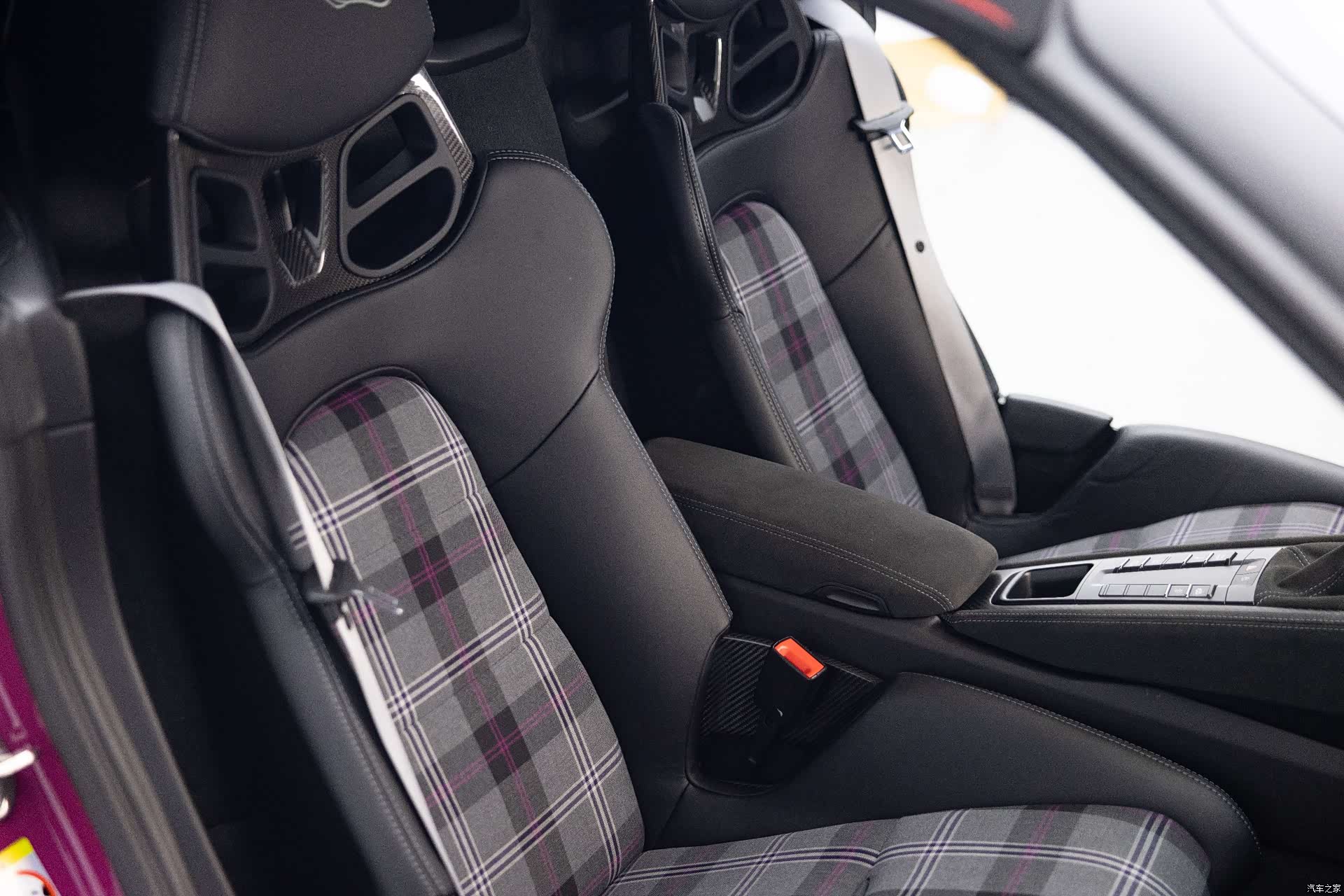 Porsche 718, 2025 17