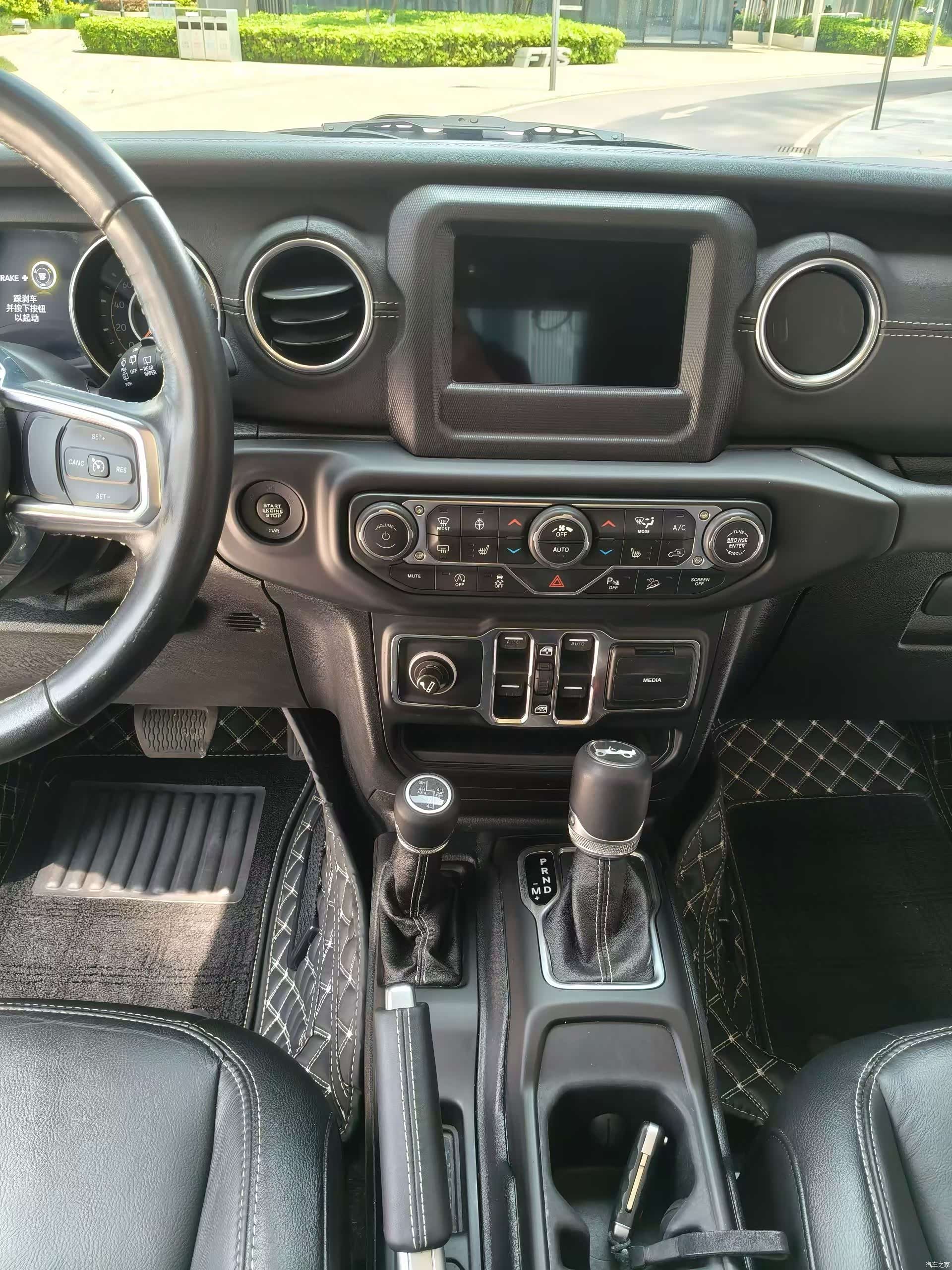 Jeep Wrangler, 2019 все фото