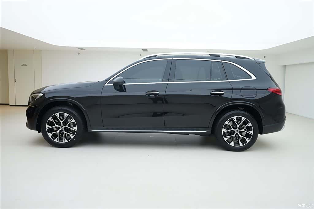 Mercedes-Benz GLC, 2026 3