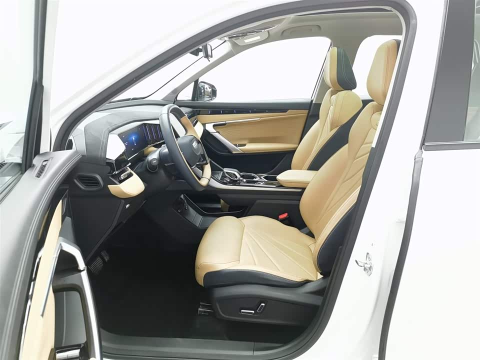 Geely Atlas L