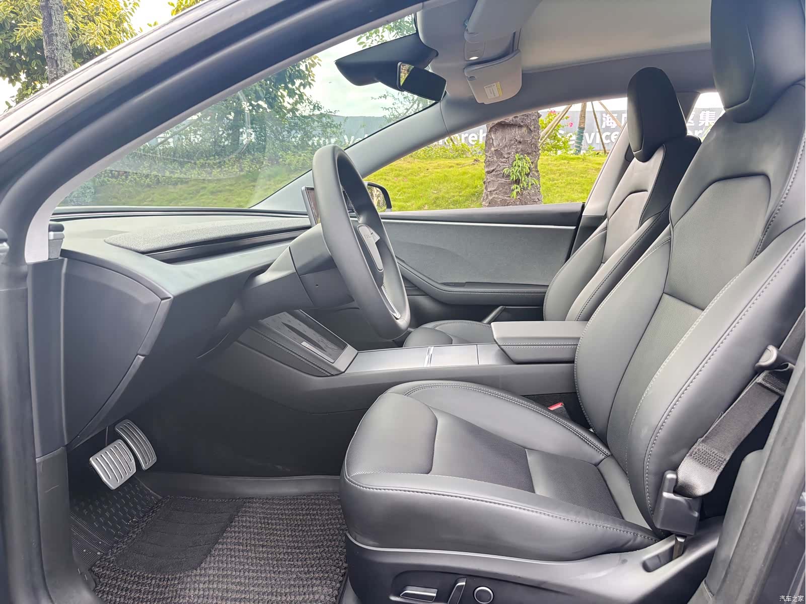 Tesla Model 3, 2024 все фото