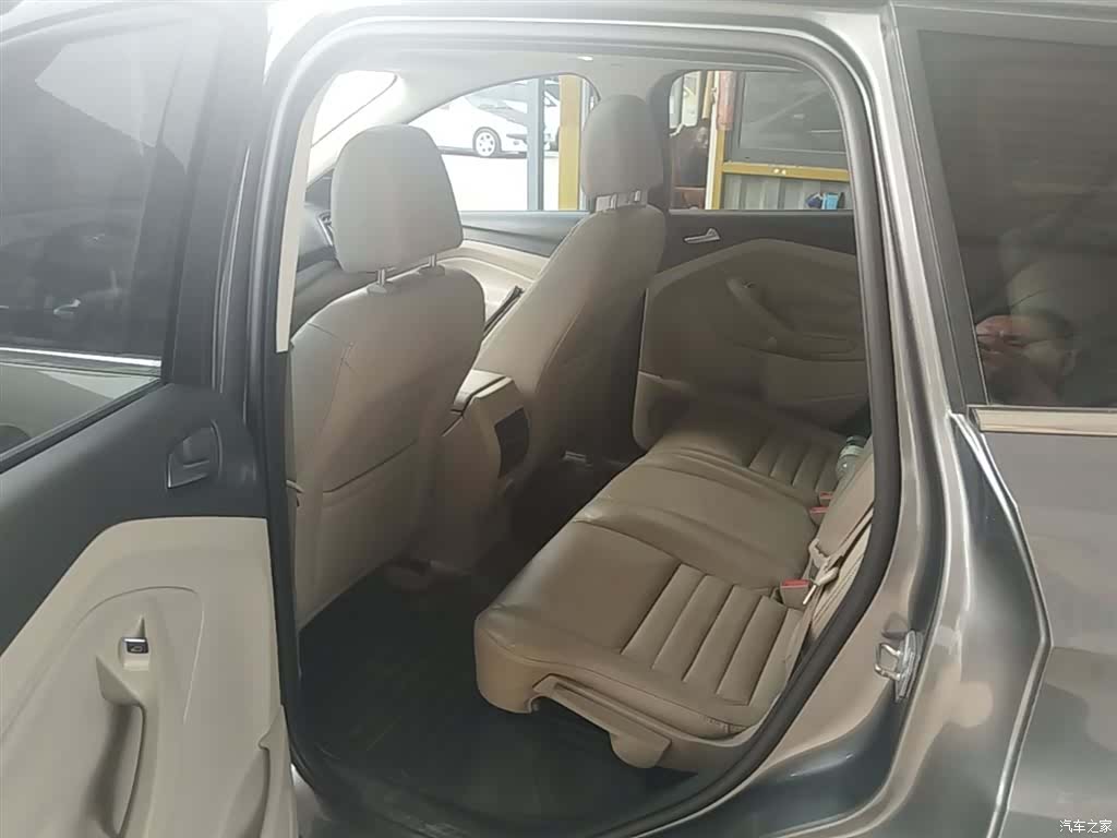 Ford Kuga, 2014 16