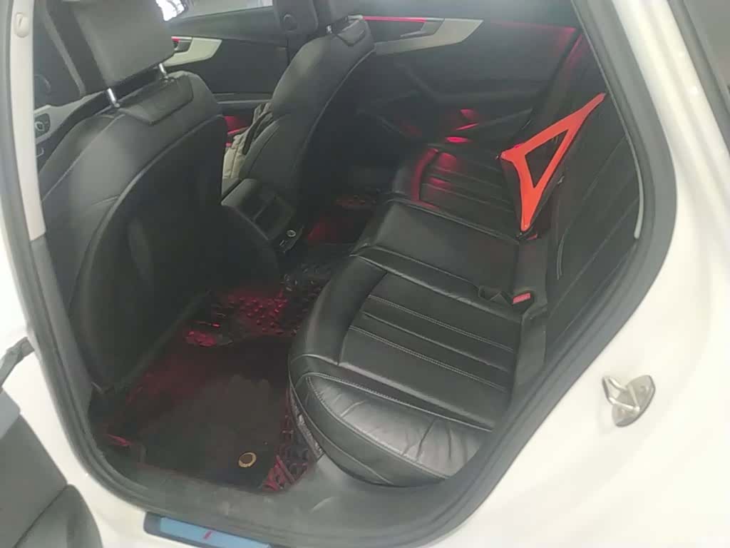 Audi A4L, 2022 17
