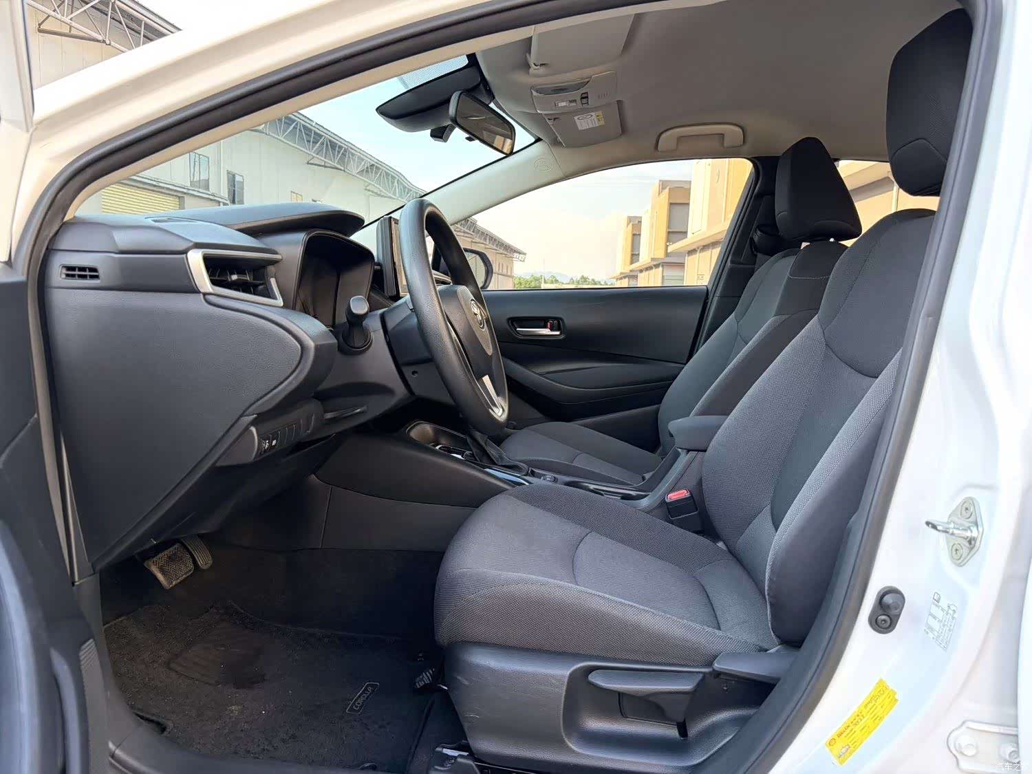 Toyota Corolla, 2024 все фото