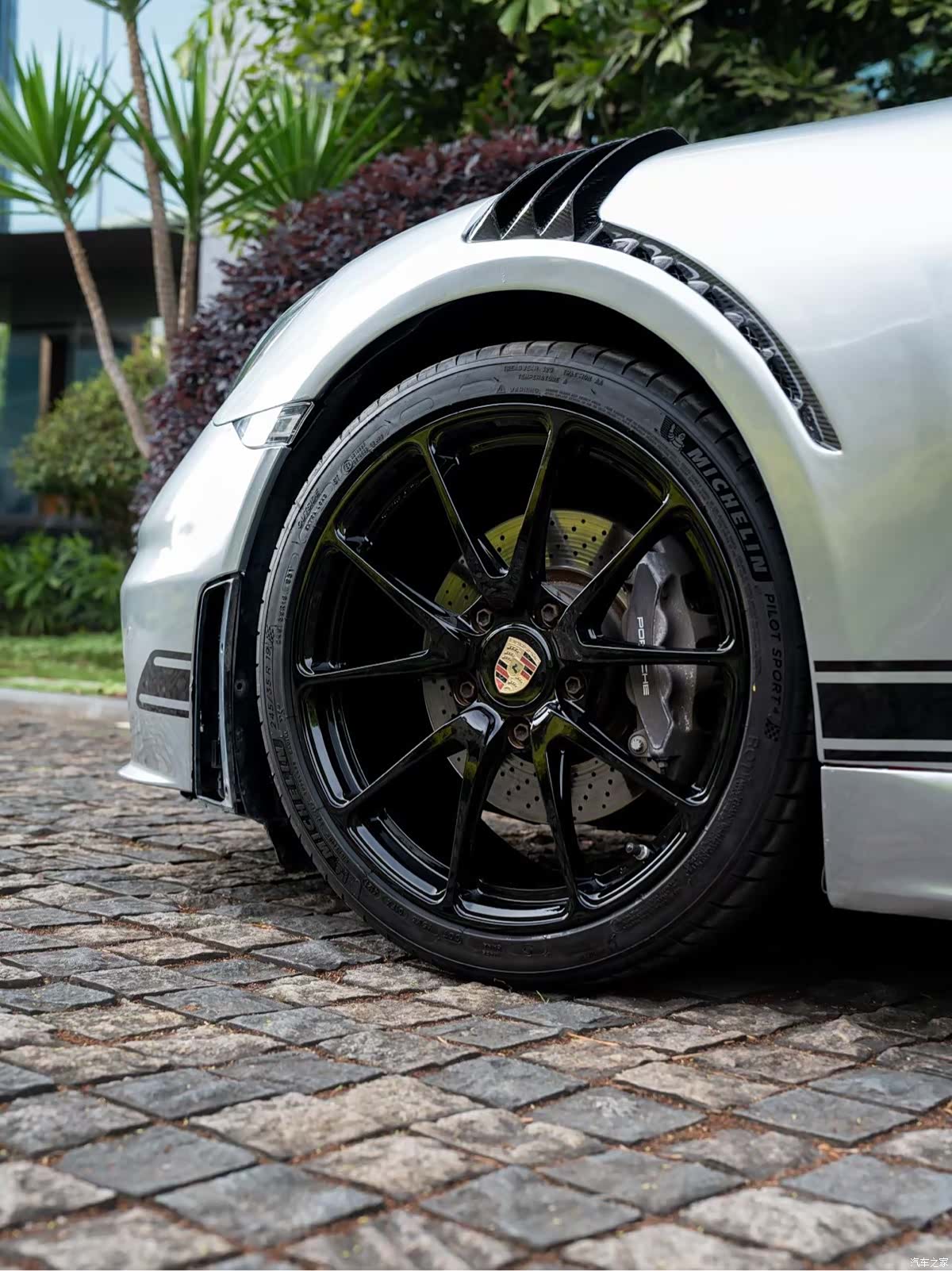 Porsche Cayman, 2019 8