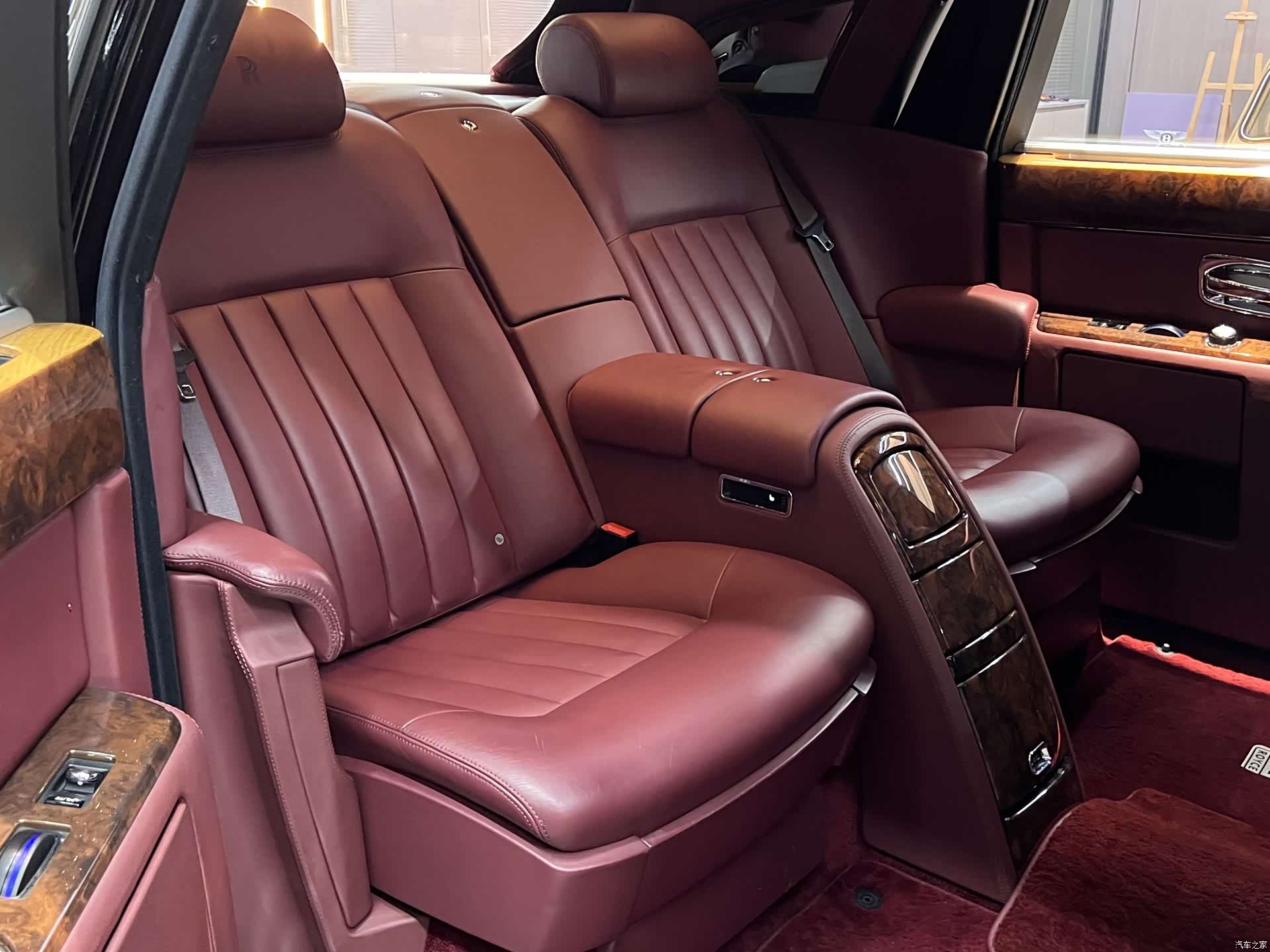 Rolls-Royce Phantom, 2013 9