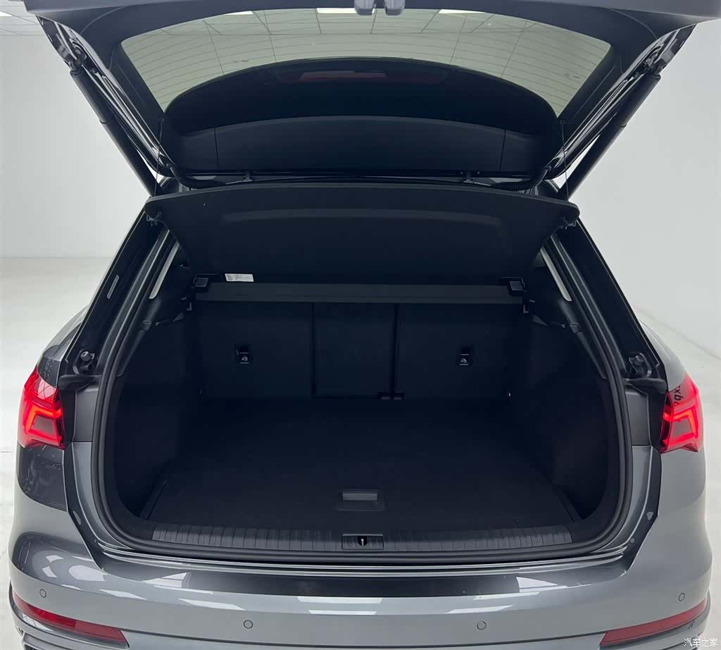 Audi Q3, 2021 19