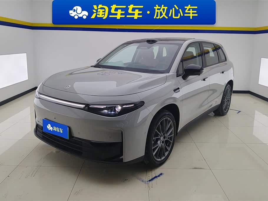 Leapmotor C10
