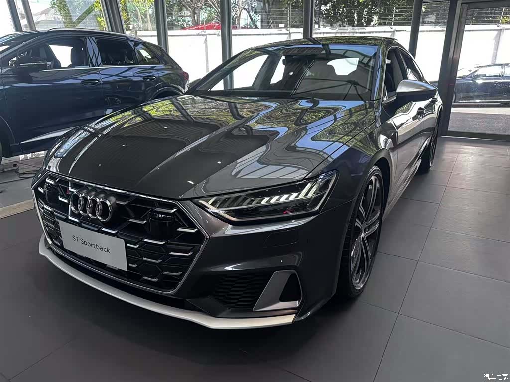 Audi TT, 2025 1