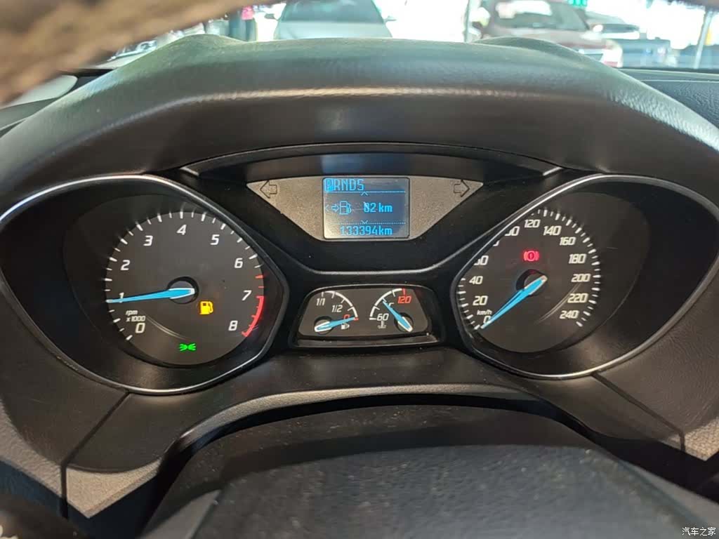 Ford Focus, 2014 12