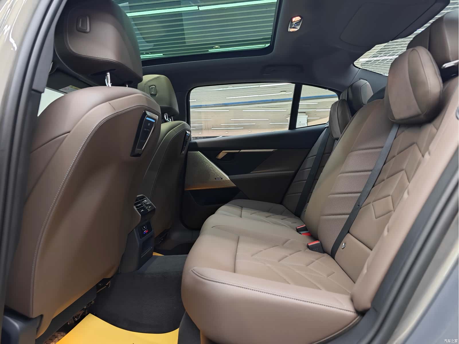 BMW 5 Series, 2024 8