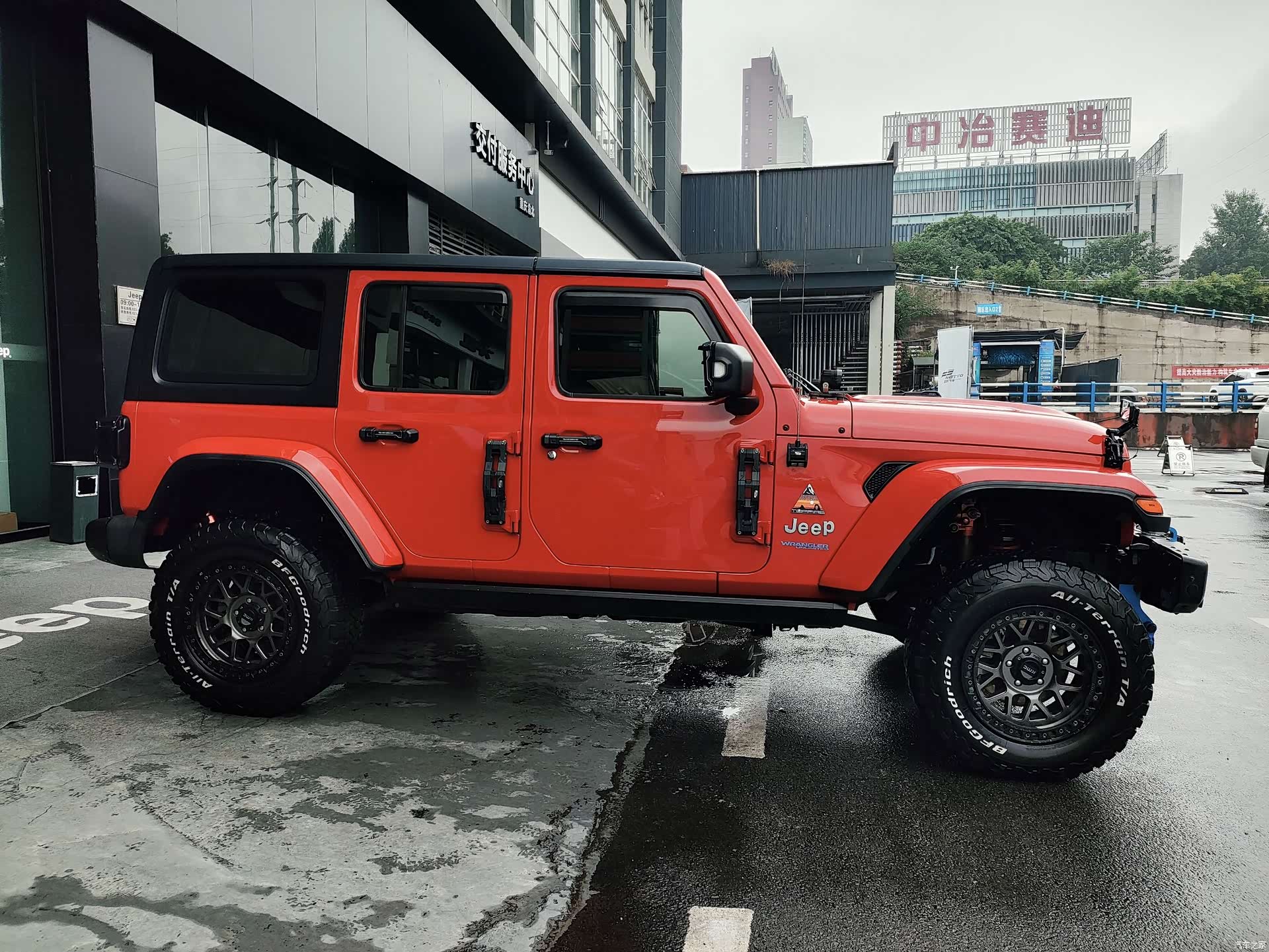 Jeep Wrangler, 2023 14