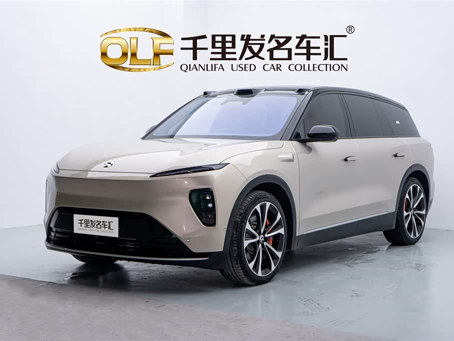NIO ES8