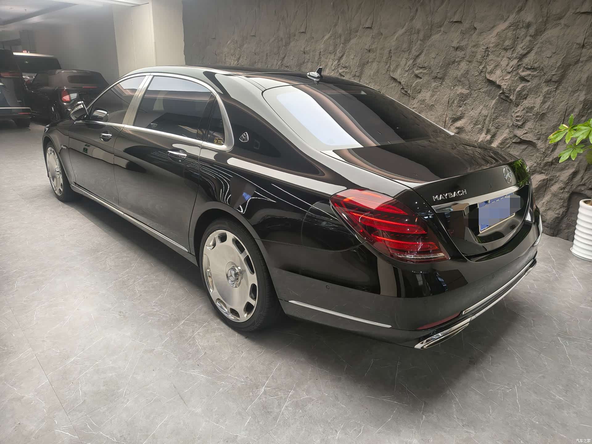 Maybach S-Class, 2018 8