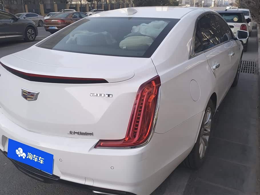 Cadillac XTS