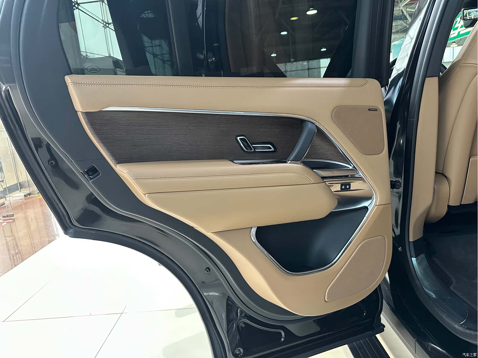 Land Rover Range Rover, 2023 13
