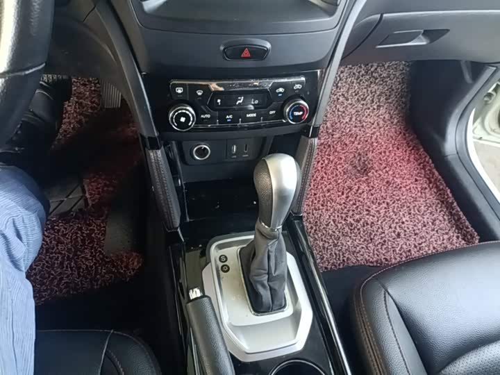 BAIC shen bao X55 2016 1.5T CVT jing ying ban
