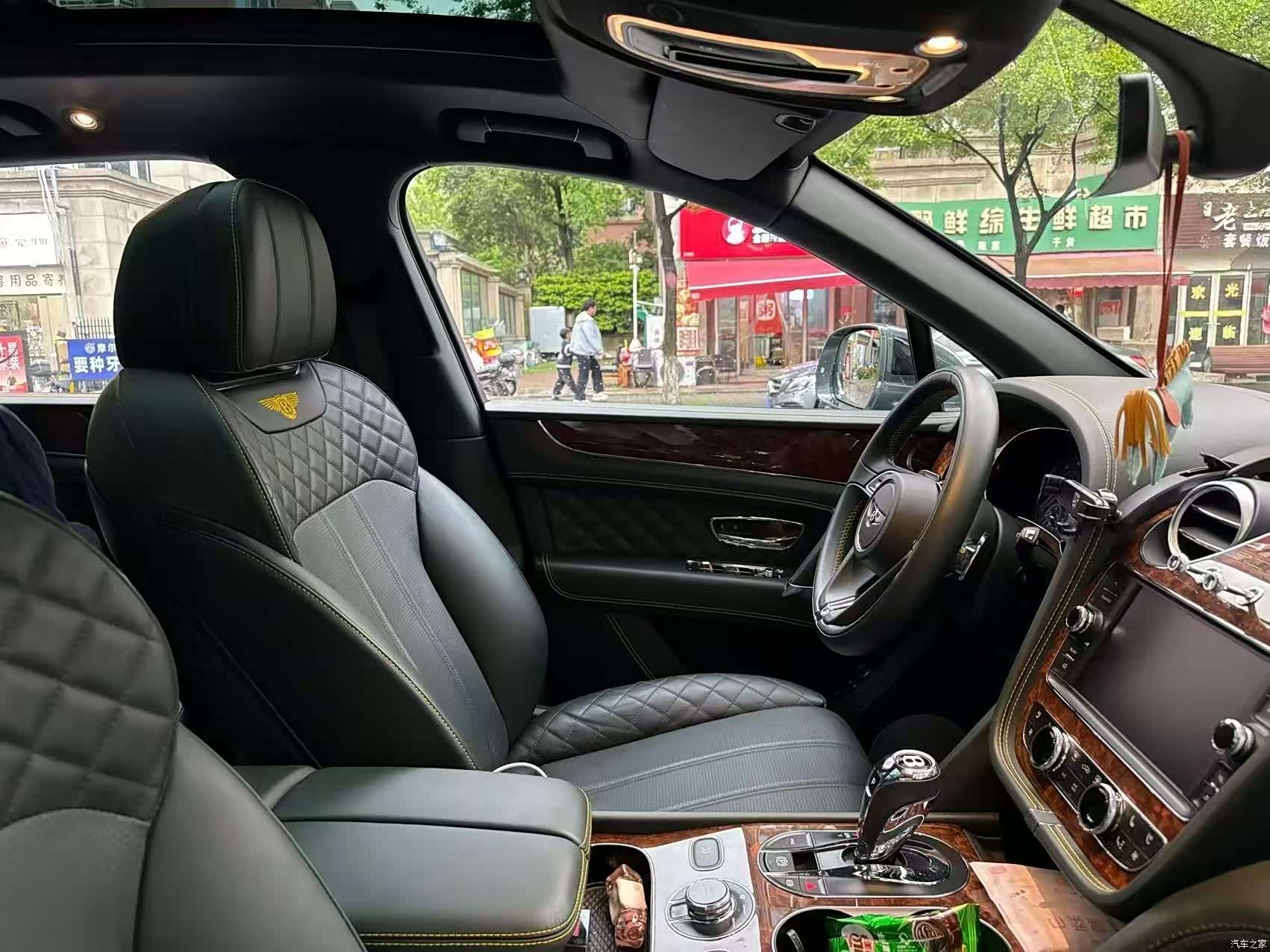 Bentley Bentayga, 2018 4