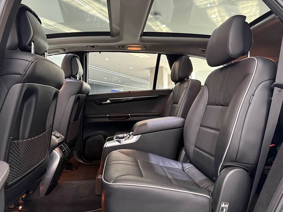 Mercedes-Benz R-class