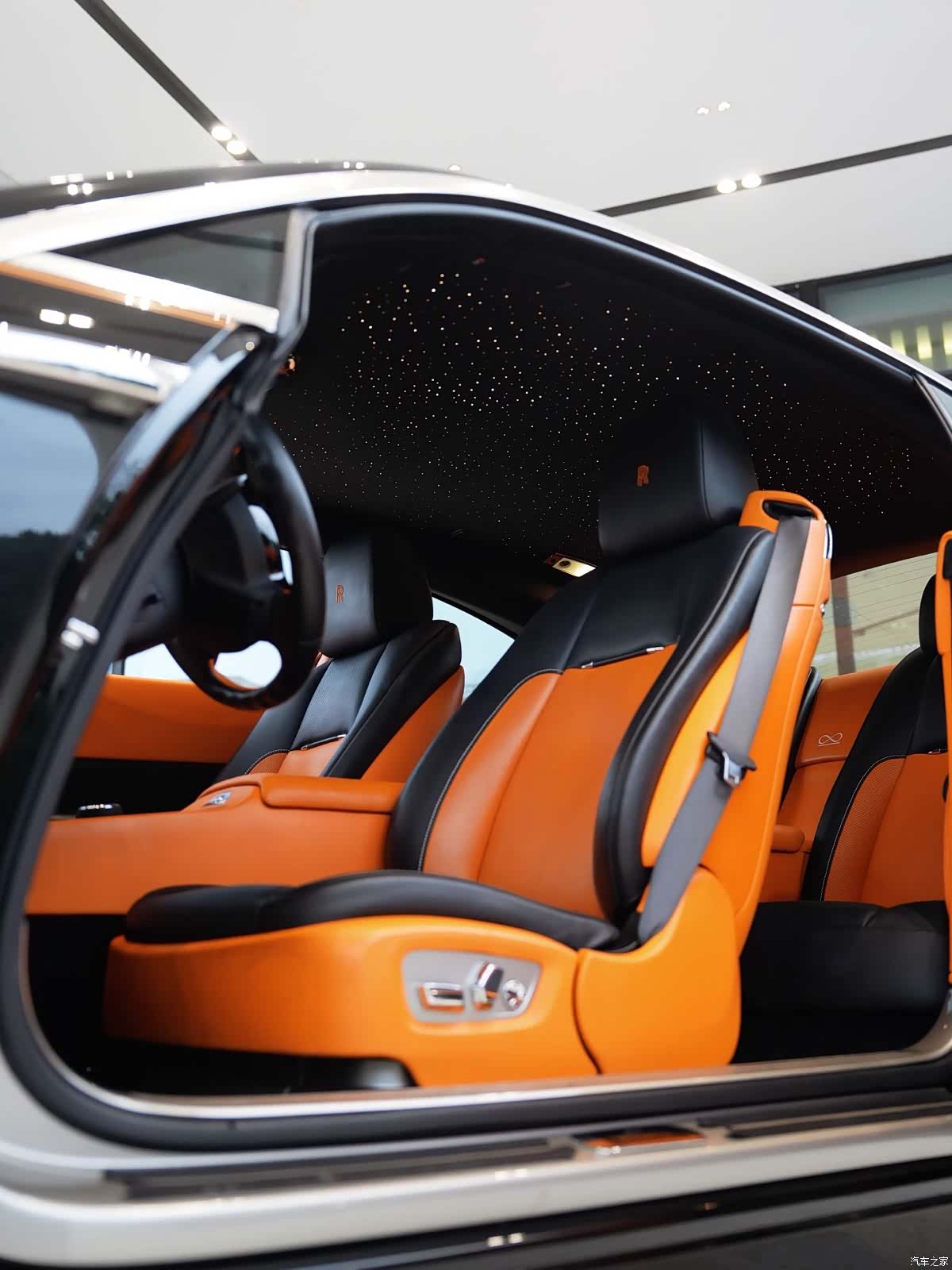 Rolls-Royce Wraith, 2018 10