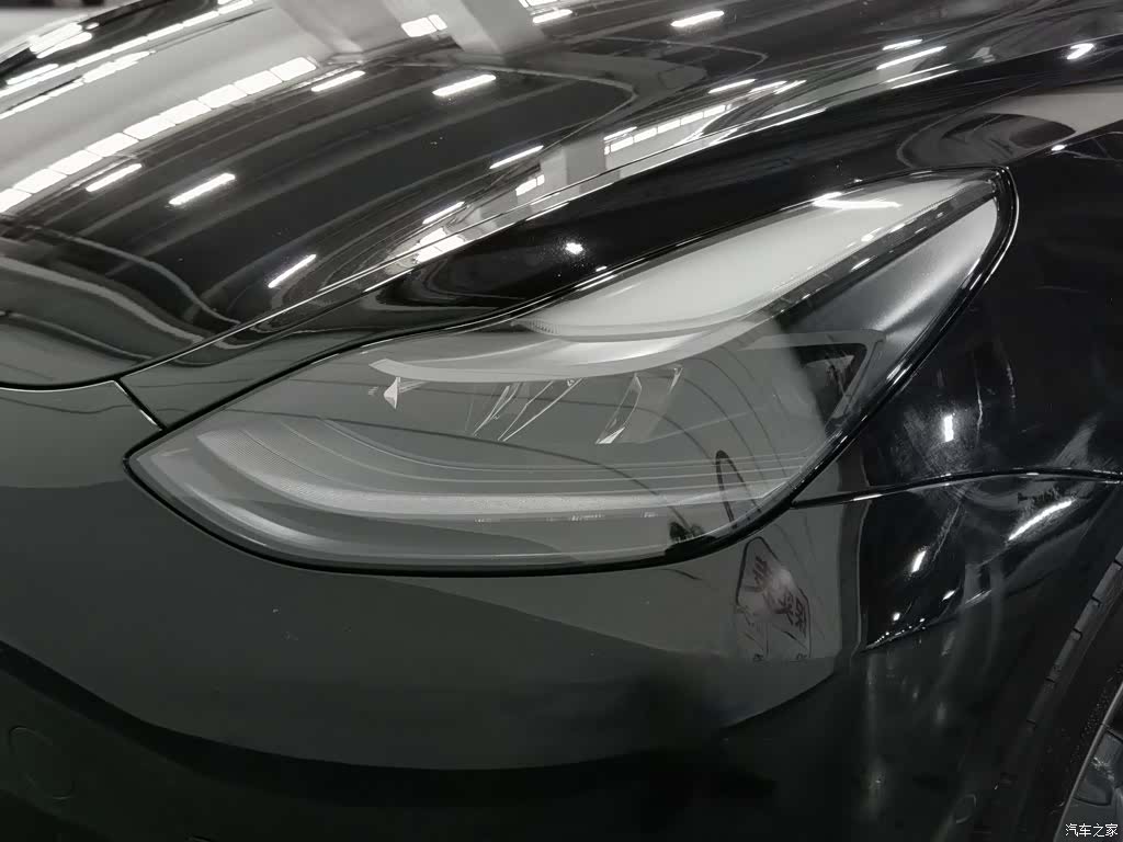 Tesla Model 3, 2022 7