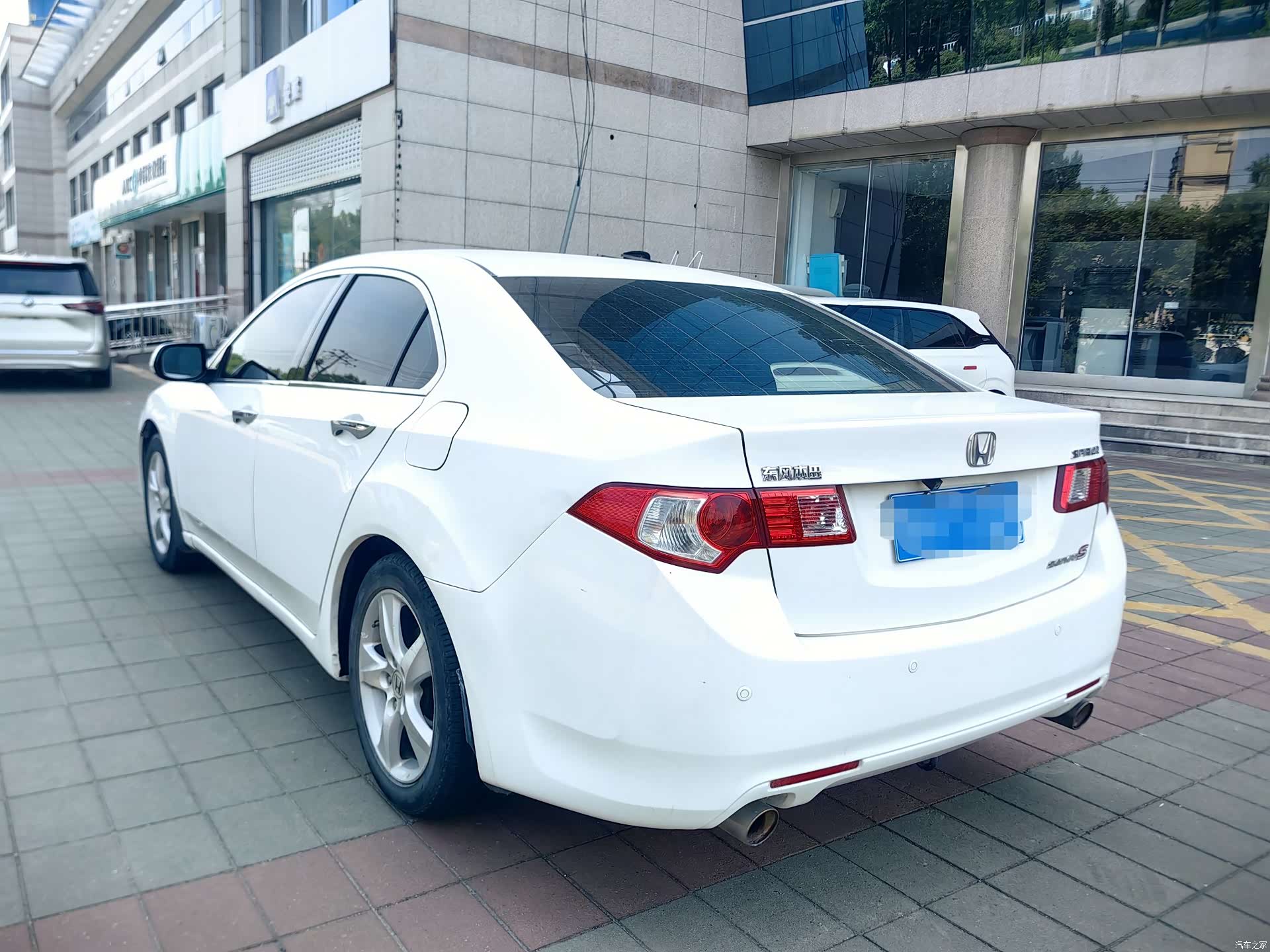 Honda Spirior, 2011 все фото