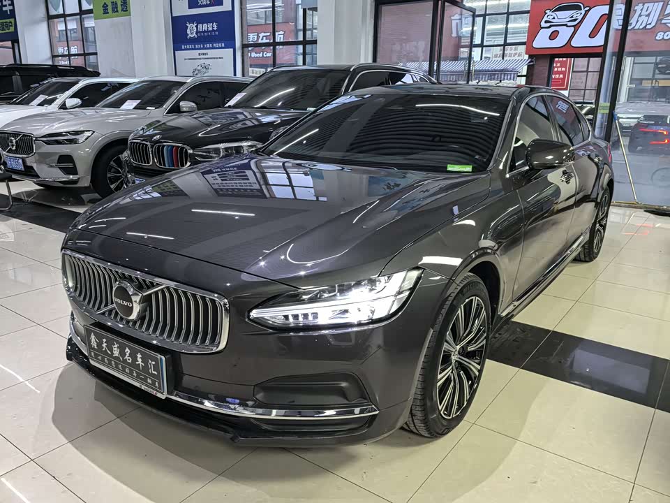 Volvo S90