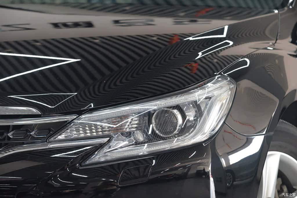 Toyota 2.5V, 2016 все фото