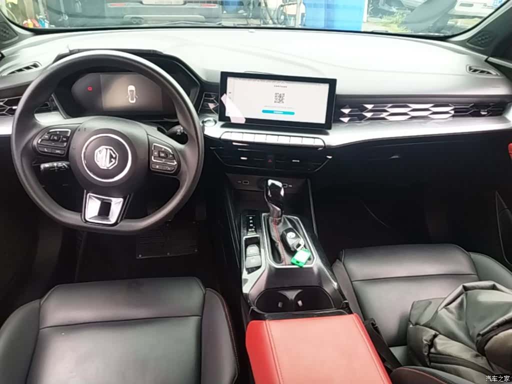 MG MG5, 2023 10