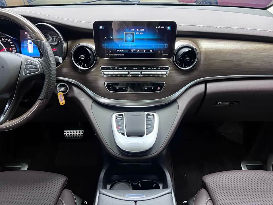 Mercedes-Benz V-class