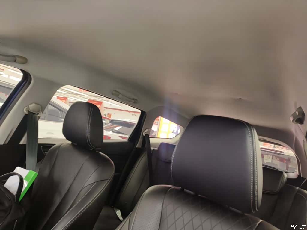 Wuling 310W, 2018 18