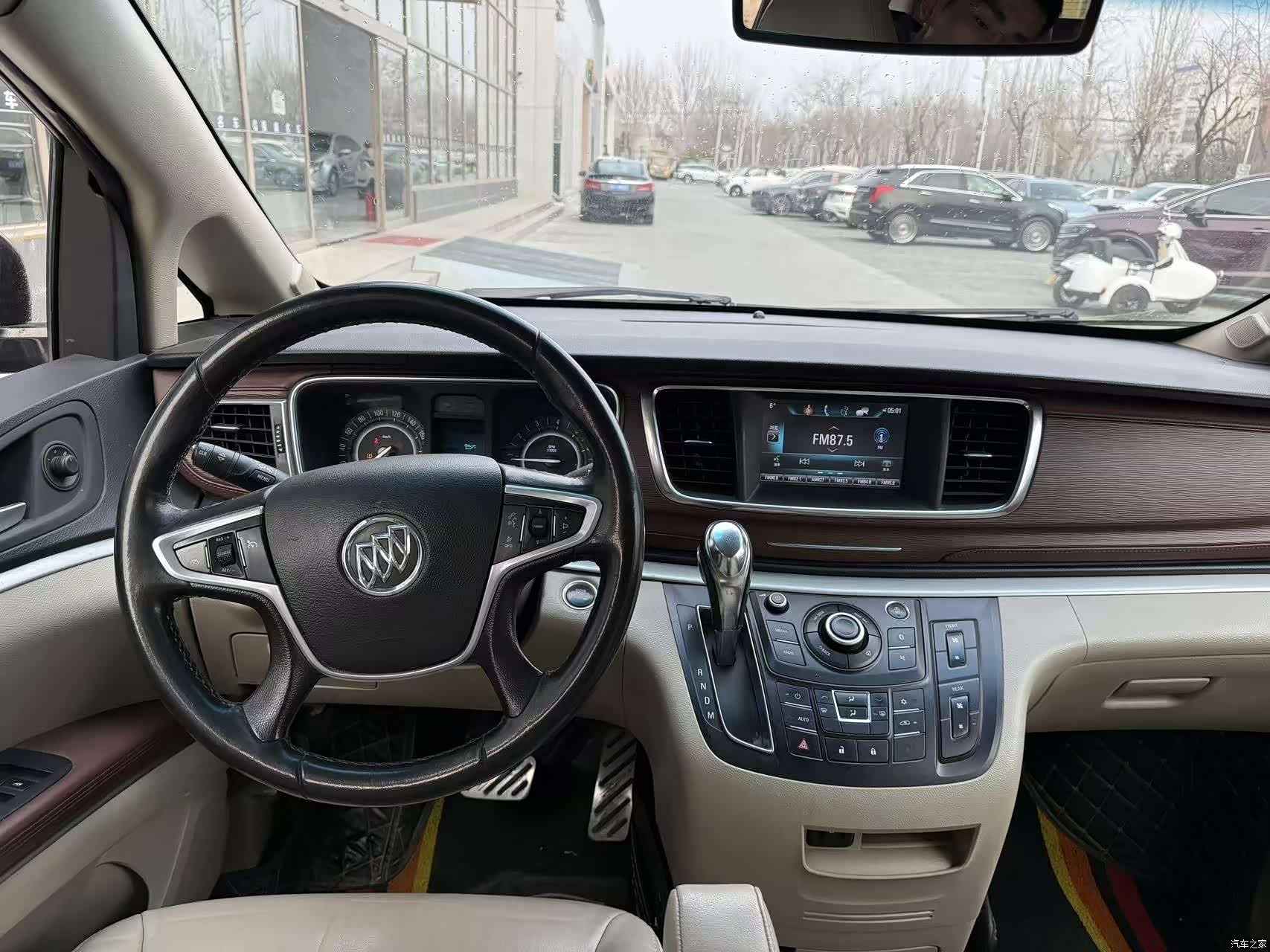 Buick GL8, 2018 8