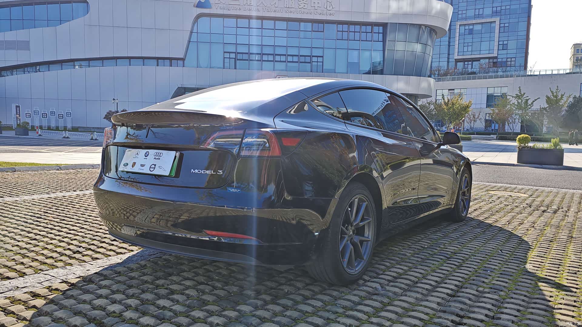 Tesla Model 3, 2021 7