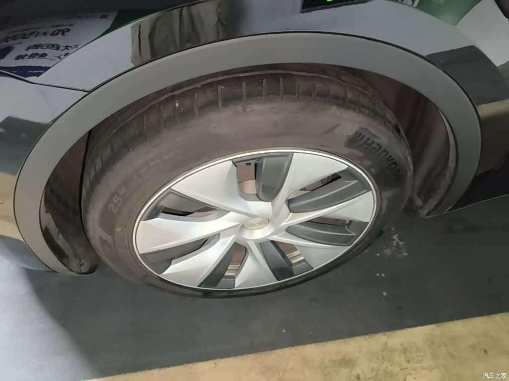 Tesla Model Y, 2021 23