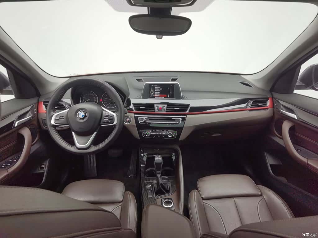 BMW X1, 2016 все фото