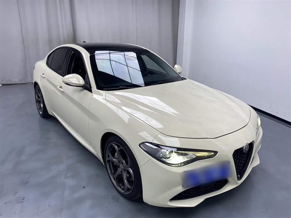 Alfa Romeo Giulia