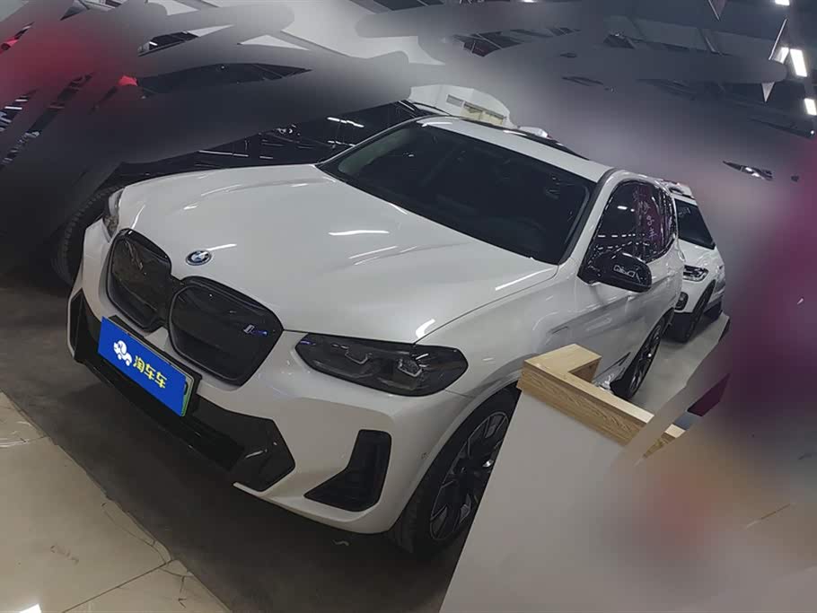 BMW iX3