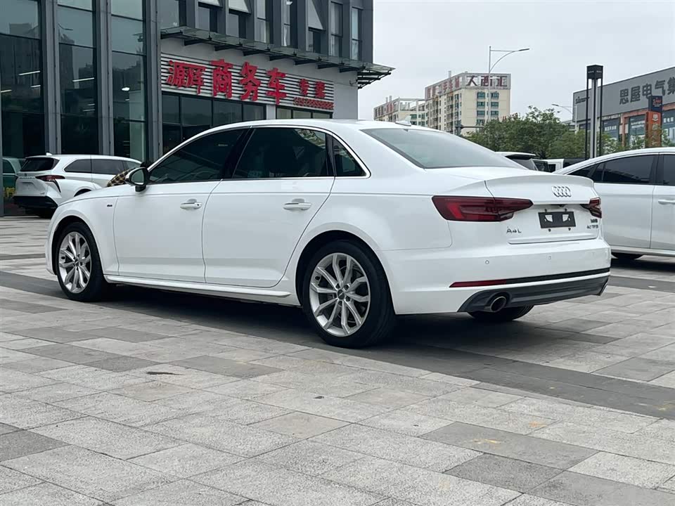 Audi A4L