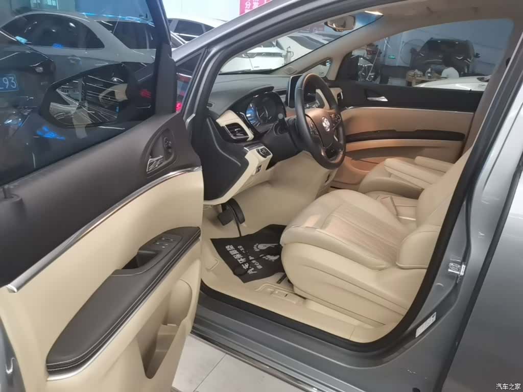 Buick GL8, 2025 16