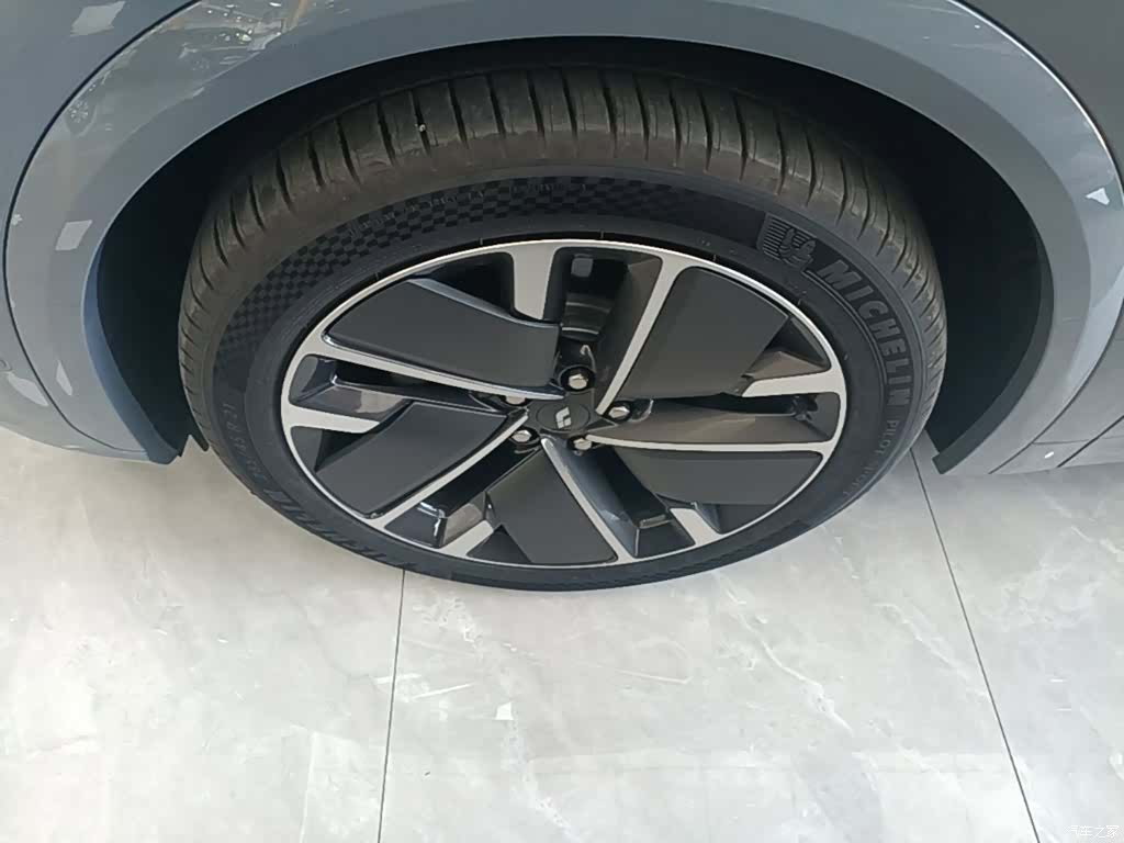 Li Auto L7, 2025 23