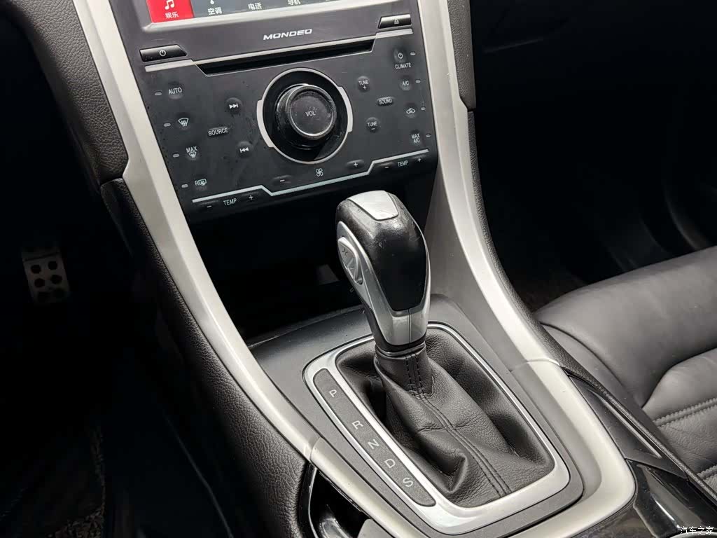 Ford Mondeo, 2015 8