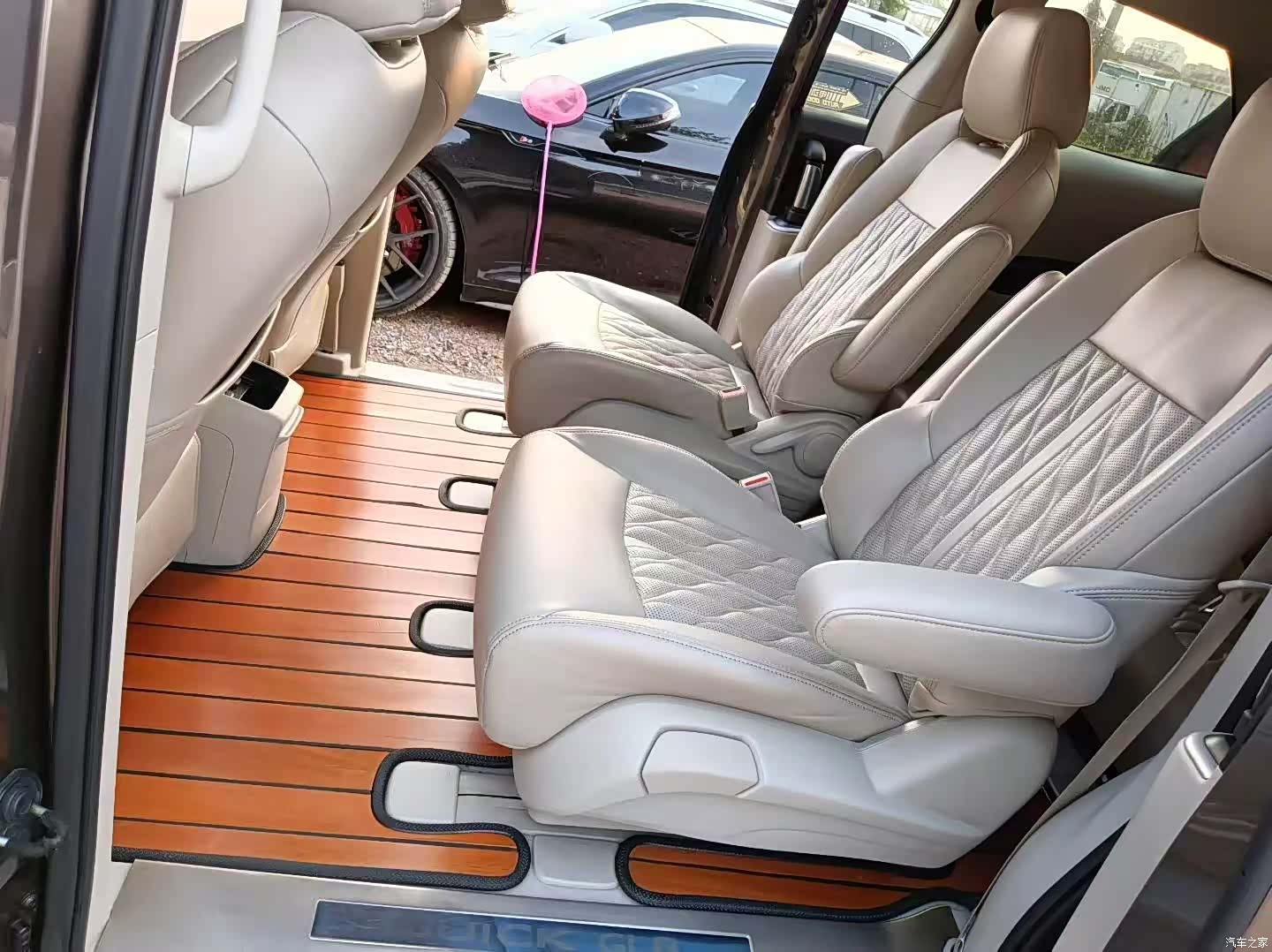 Buick GL8, 2021 4