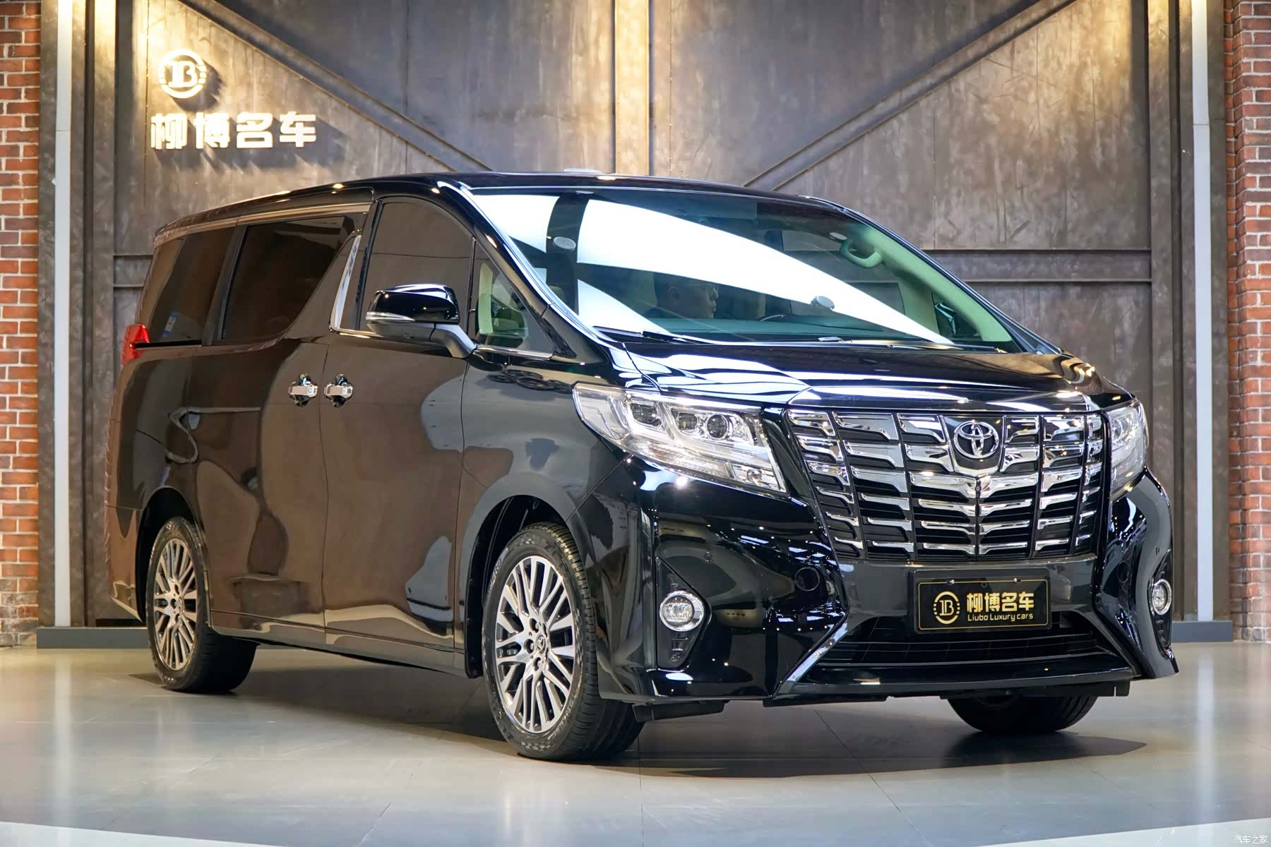 Toyota Alphard, 2016 6