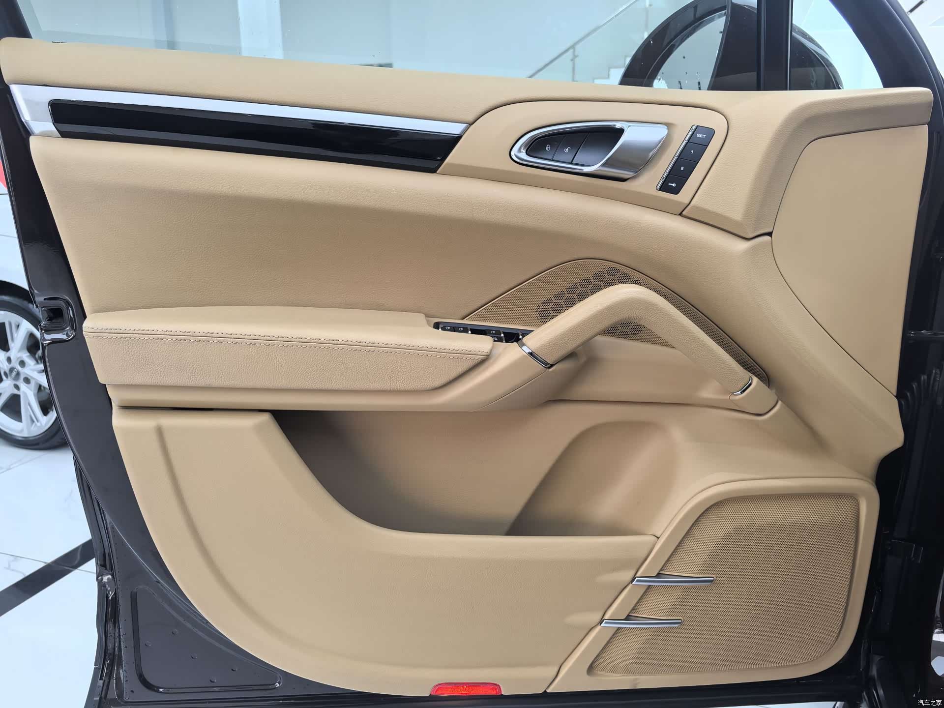 Porsche Cayenne, 2017 все фото