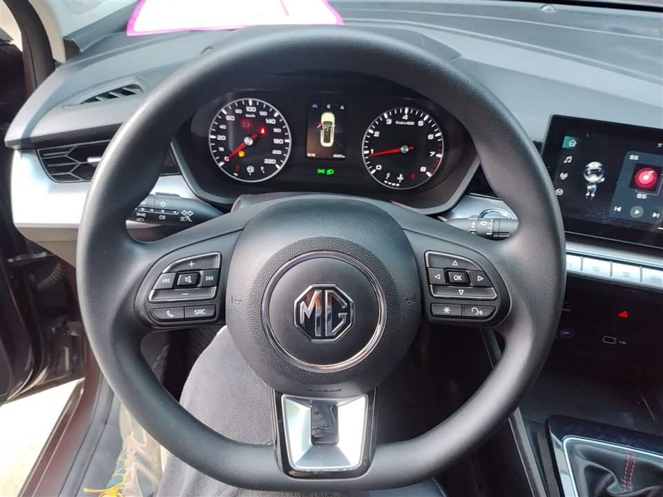 MG MG5