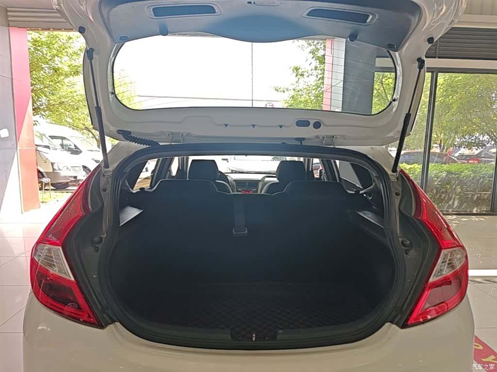 Hyundai GLX, 2014 19